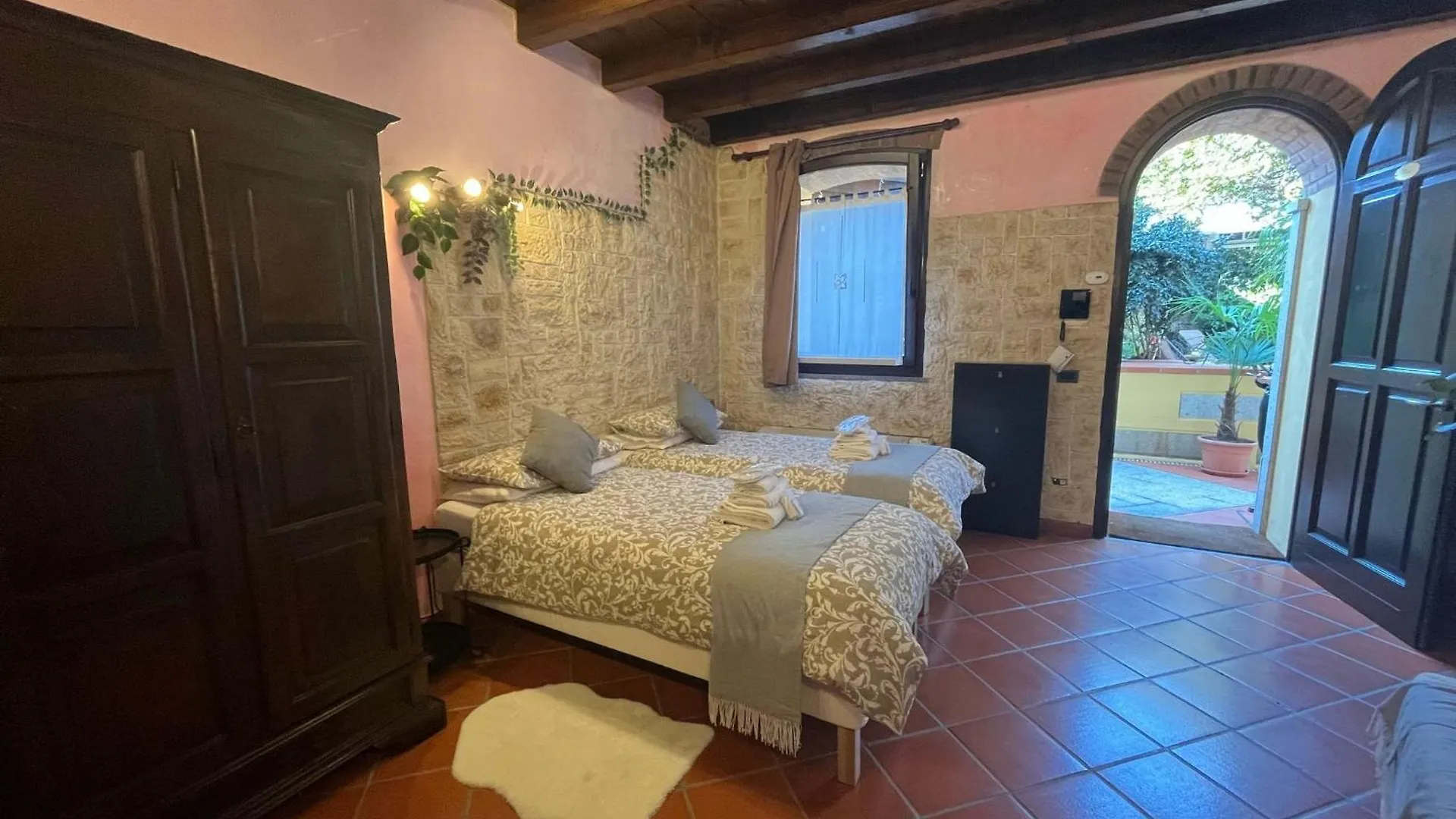 Monolocale Elvira Abbadesse Guest House Milan Italy
