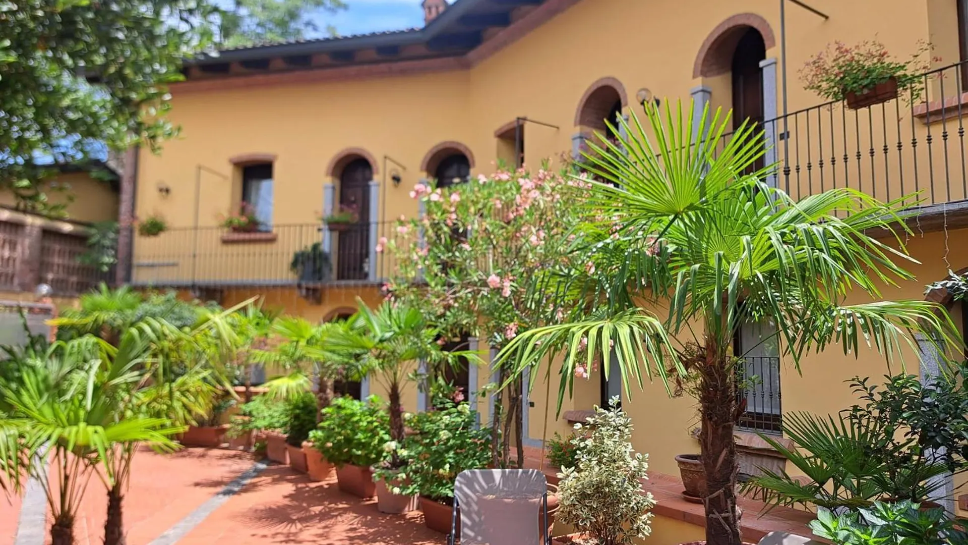 Monolocale Elvira Abbadesse Guest House Milán 0*,  Italia